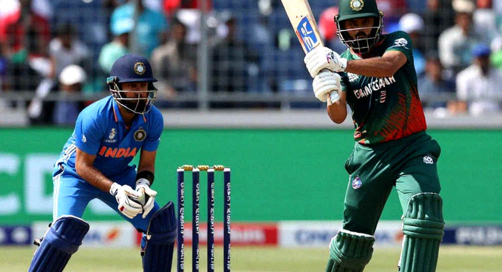 ট্রান্সফার উইন্ডোর আসল খাতা — ওয়েজ বিল, রিলিজ ক্লজ আর রাত-জাগা এজেন্টের ফোন ট্রান্সফার উইন্ডোর আসল খাতা — ওয়েজ বিল, রিলিজ ক্লজ আর রাত-জাগা এজেন্টের ফোন