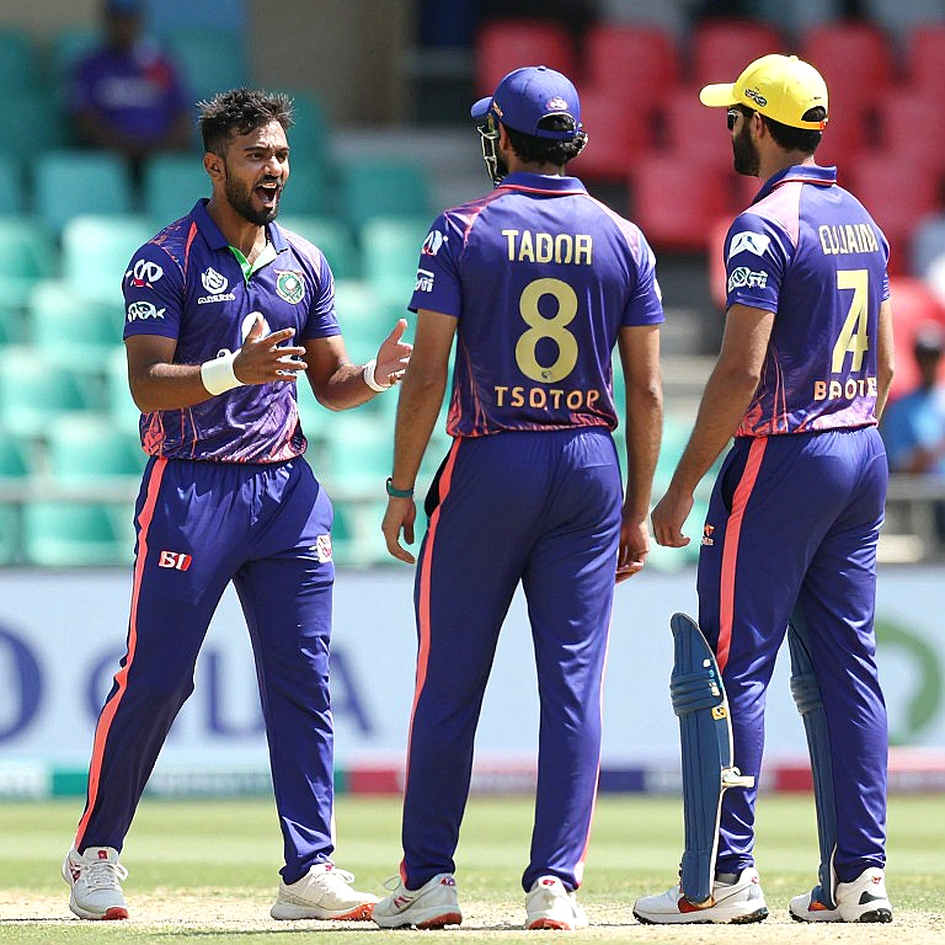 জিমি অ্যাডামস: হ্যাম্পশায়ারের ৪৬২ ম্যাচের ছায়া ছেড়ে তাসমানিয়ার পথে