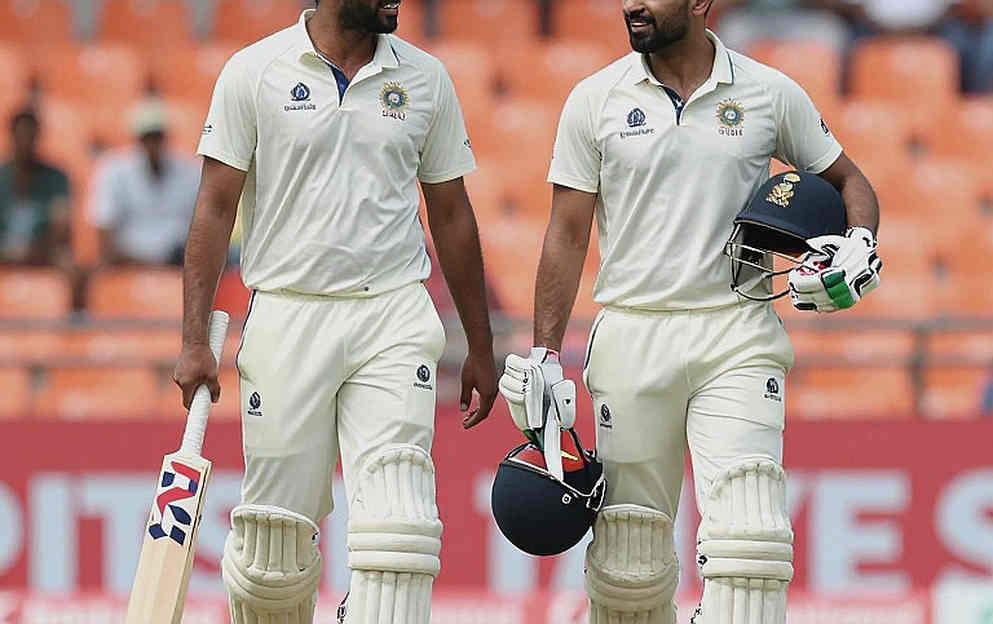 ডট বলের দখলদারি: বাংলাদেশের টি-টোয়েন্টি পাওয়ারপ্লে নিয়ে আমার প্রাইভেট লেজার ডট বলের দখলদারি: বাংলাদেশের টি-টোয়েন্টি পাওয়ারপ্লে নিয়ে আমার প্রাইভেট লেজার