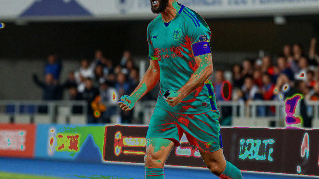 টাচলাইনের আলোয় যে দুটি নাম কেউ যাচাই করেনি