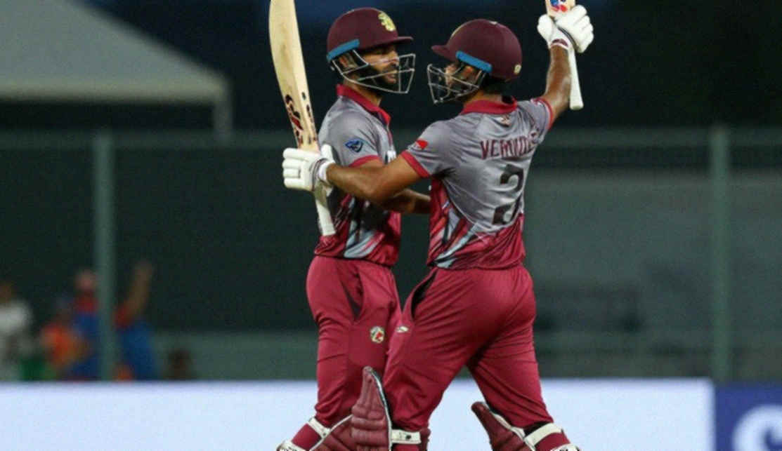 The Half-Space of the Death Overs: What Field Settings Ask in Asian T20 The Half-Space of the Death Overs: What Field Settings Ask in Asian T20